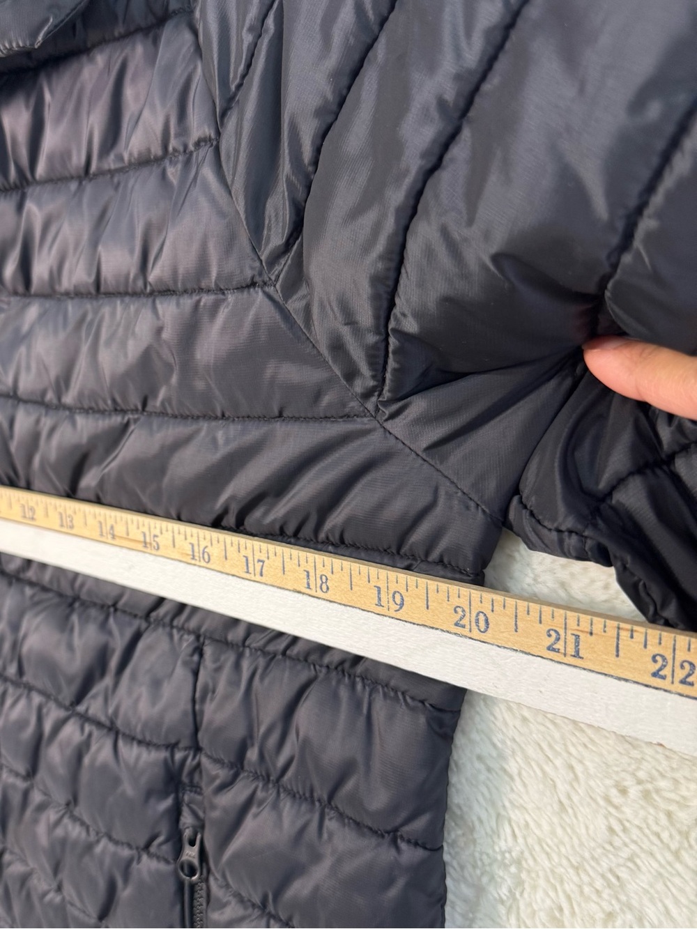 Everlane ReNew Half Zip Puffer Jacket Women’s Medium Black Lightweight Outdoor - Picture 8 of 9
